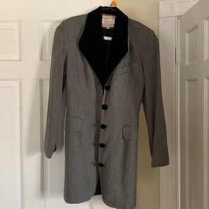 Super long jacket with velvet collar paired with wool skirt